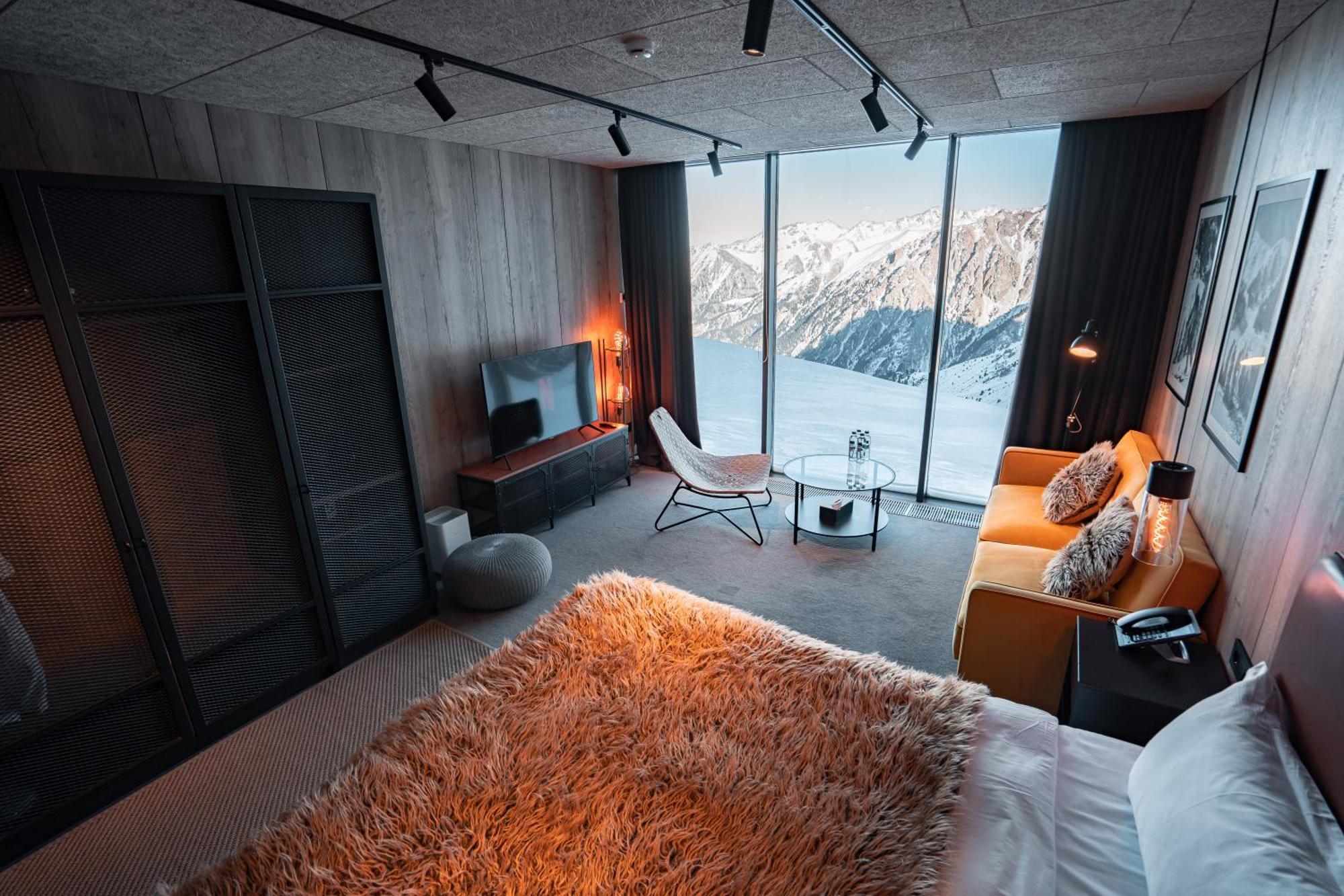 Tenir Eco Hotel, Shymbulak Mountain Resort Алмати Екстер'єр фото